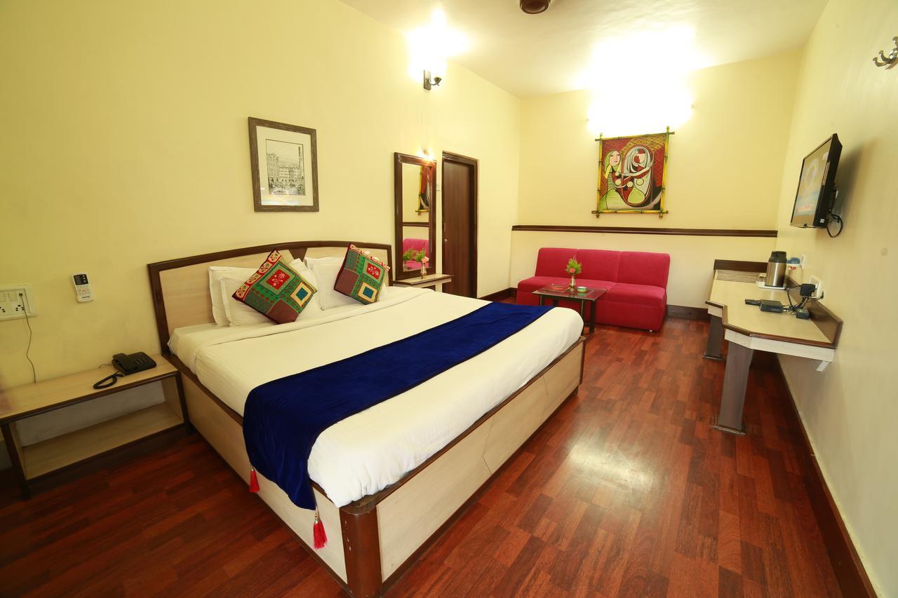 Hotel Karnavati Mount Abu Exterior photo