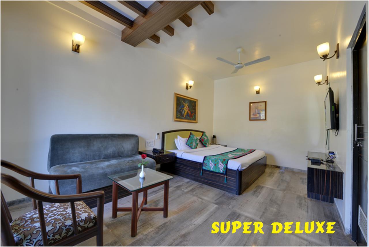 Hotel Karnavati Mount Abu Exterior photo